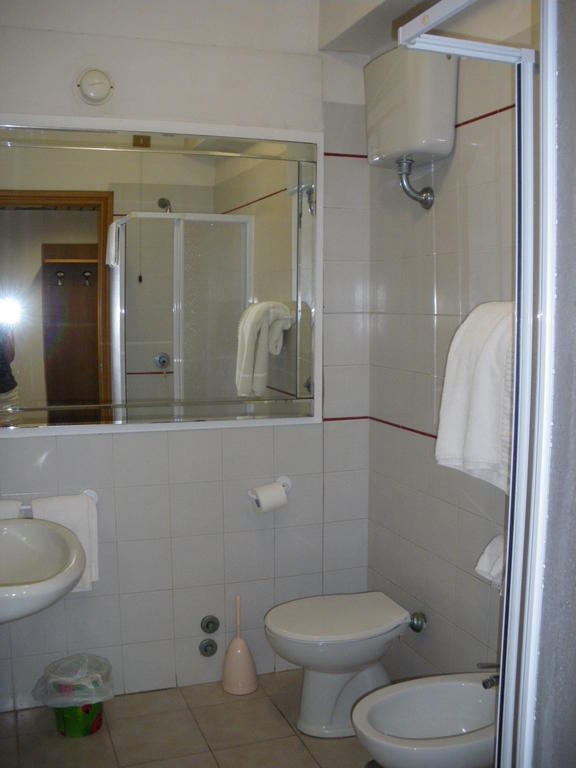 נטונו Hotel Neptunus חדר תמונה