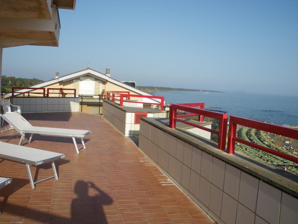 נטונו Hotel Neptunus מראה חיצוני תמונה