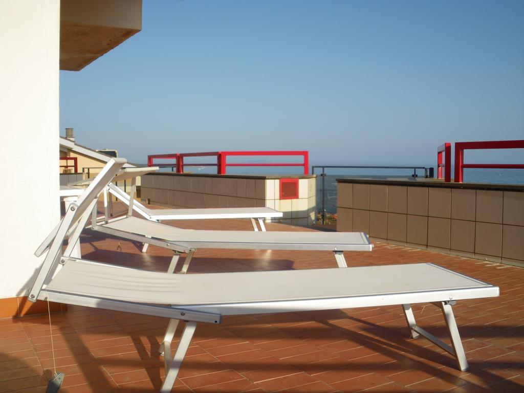 נטונו Hotel Neptunus מראה חיצוני תמונה