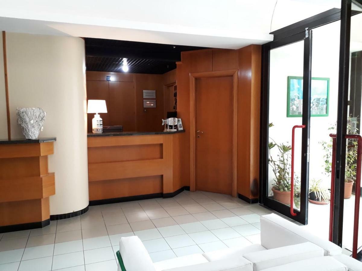 נטונו Hotel Neptunus מראה חיצוני תמונה